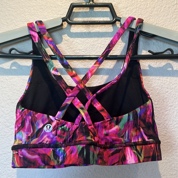 Lululemon women’s multicolor sports bra size 2 - Picture 2 of 5